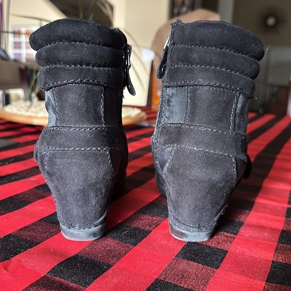 Nylon and suede wedge booties - Picture 4 of 6
